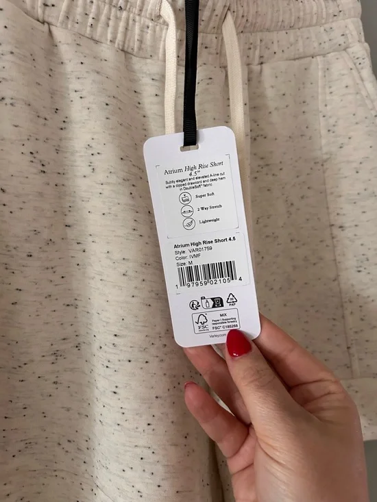 NWT Varley SET Hawley Half Zip Sweatshirt & Atrium High Rise Shorts 4.5 IVMF - Picture 8 of 10